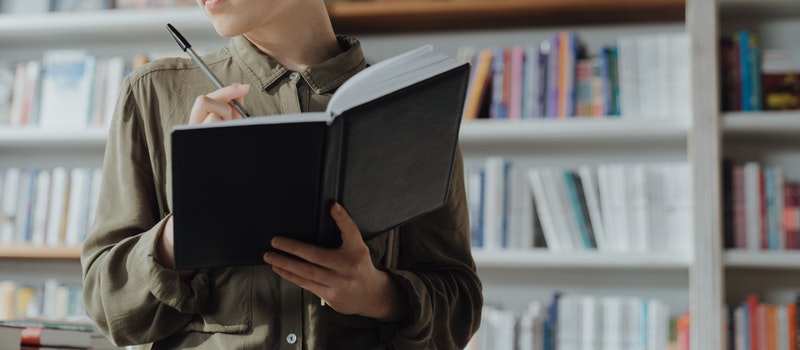 自考學習形式該選通過率高的還是費用低的?